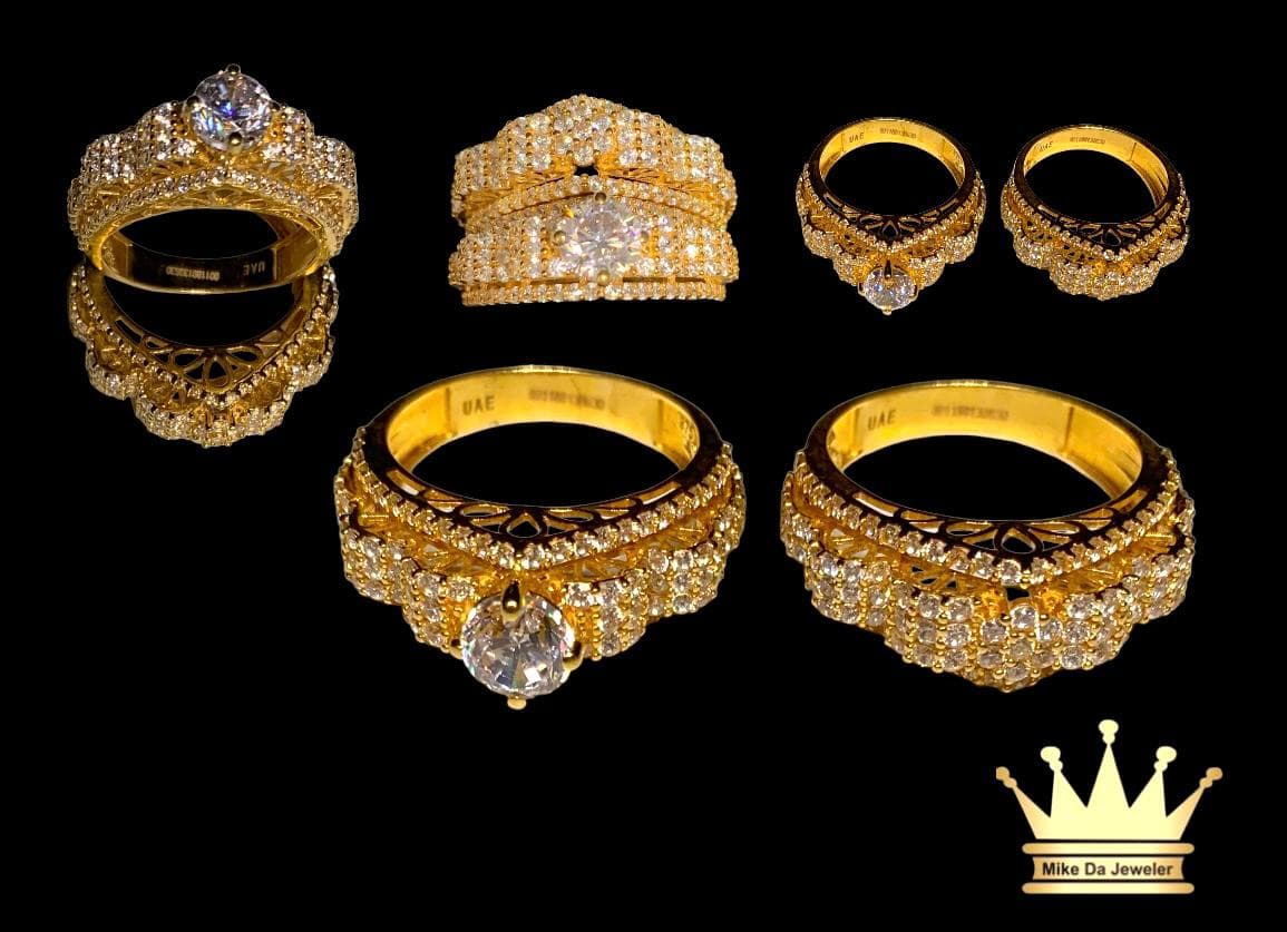 21 k yellow gold female ring set CZ stone size 8.00 weight 11.610