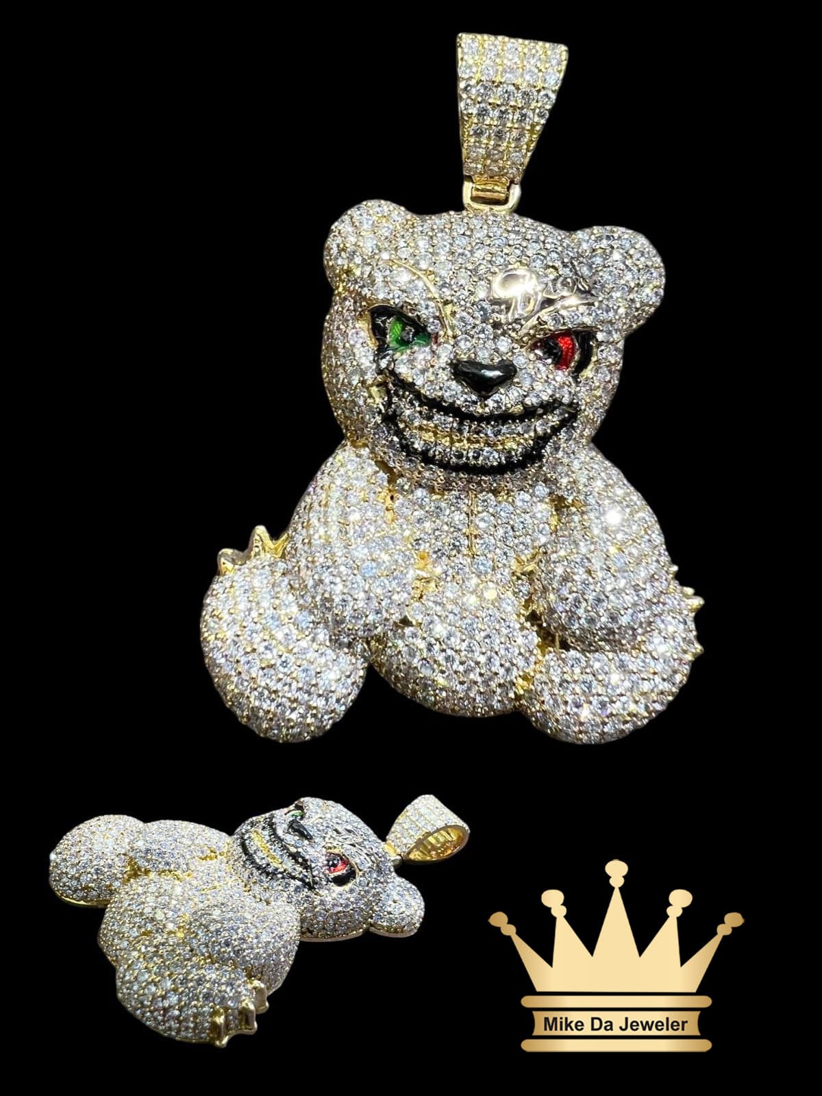 18k Yellow Gold Custom Made Pendant with Enamel and Diamonds