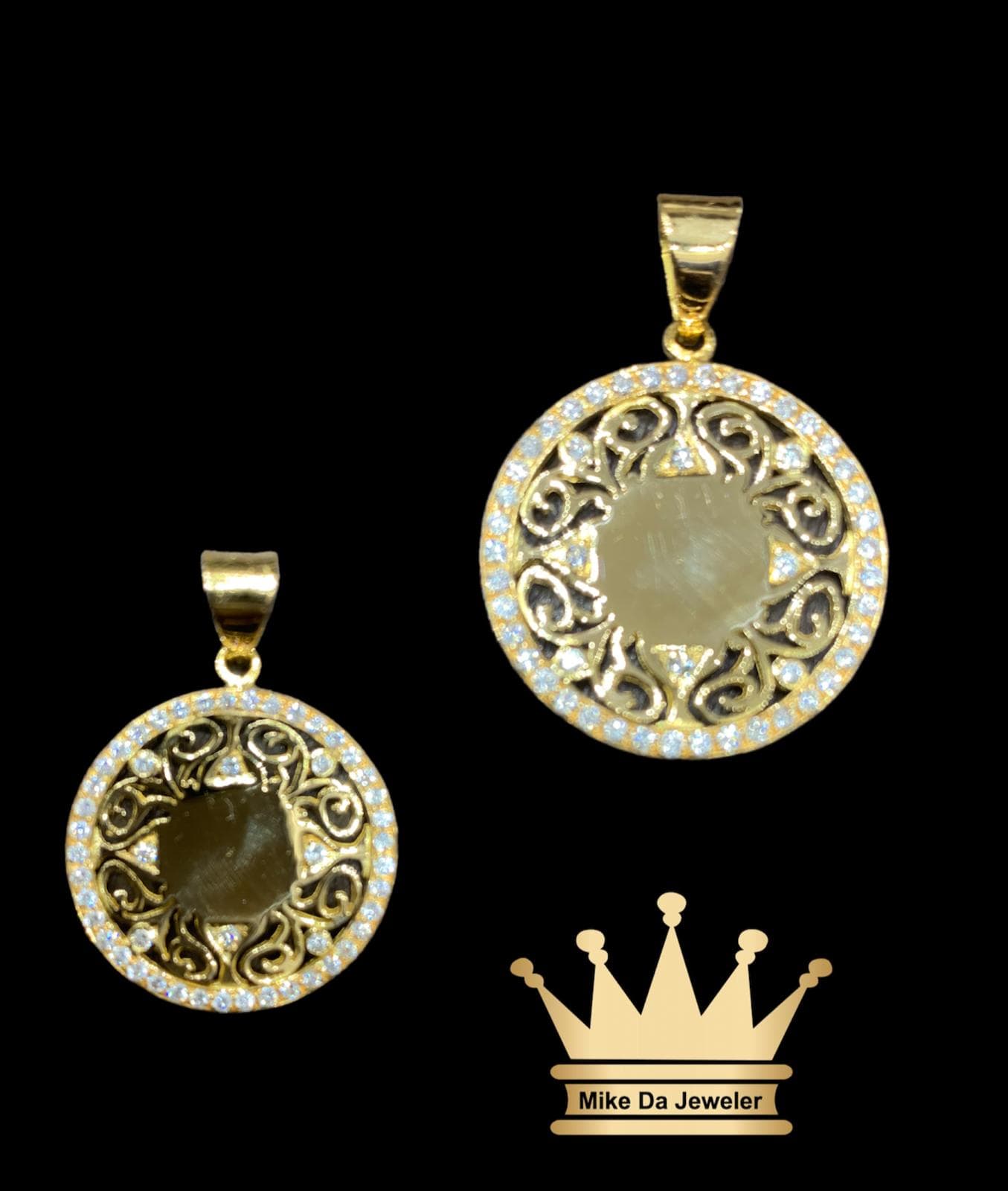18k Handmade Customized Pendant with Natural Diamond