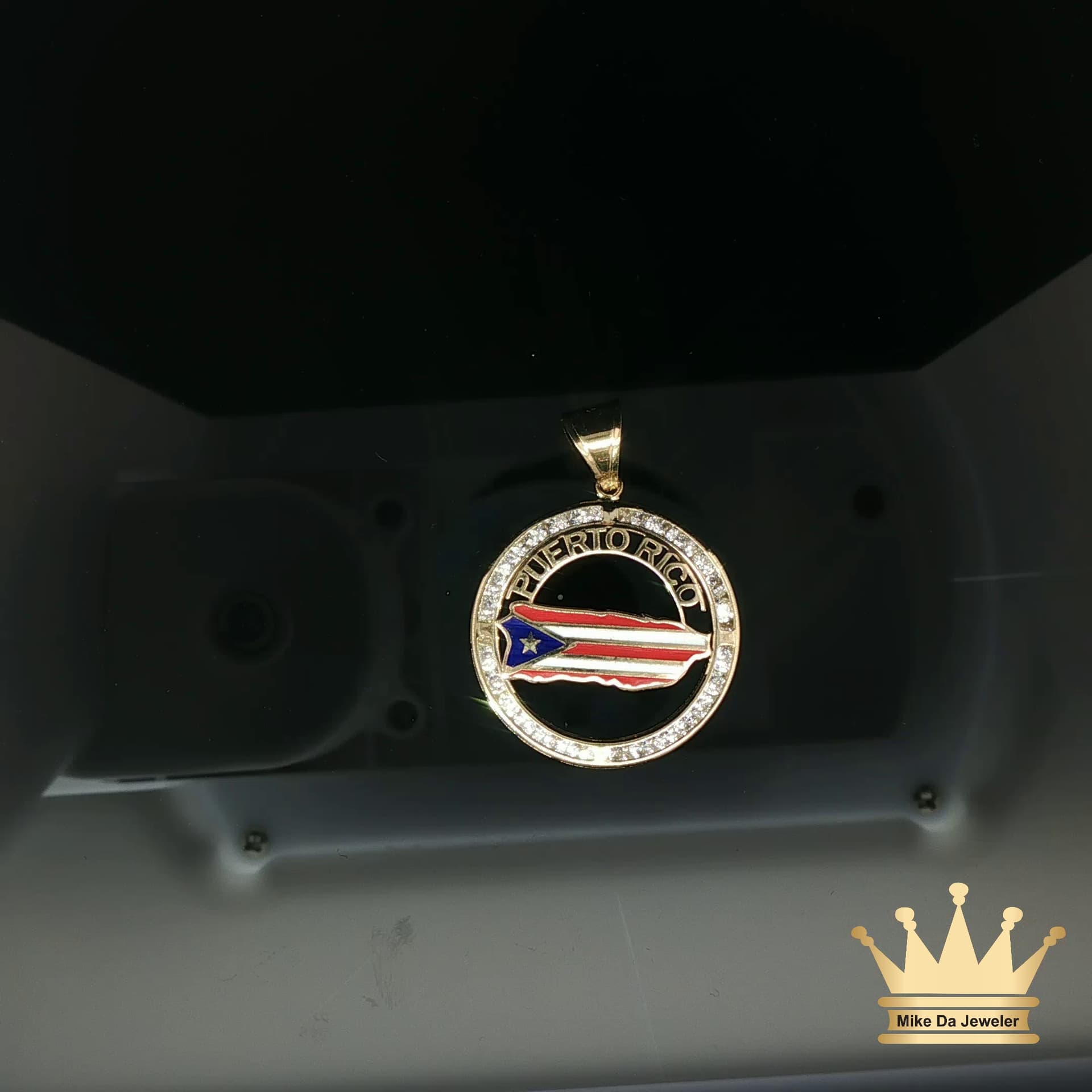 Puerto Rico Flag Gold Pendant with Diamonds