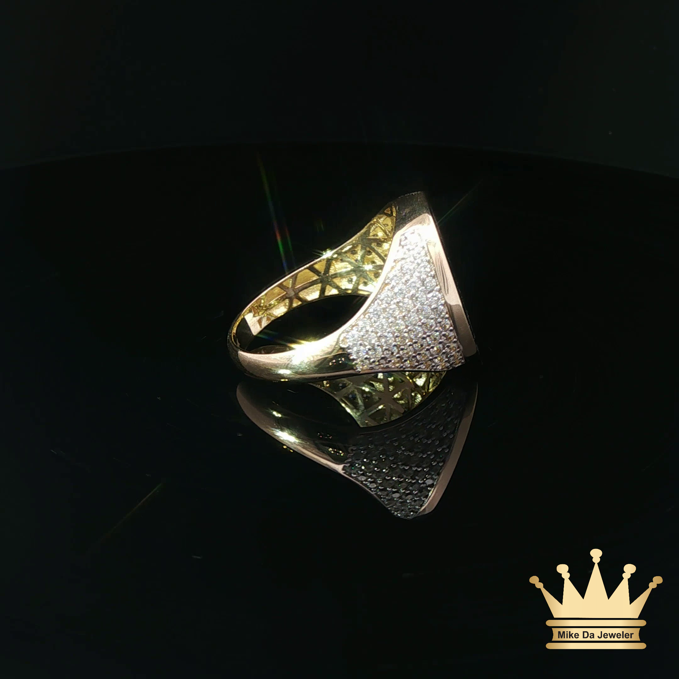 14K Yellow Gold Men’s Oval Black Onyx Ring with Diamond Accents