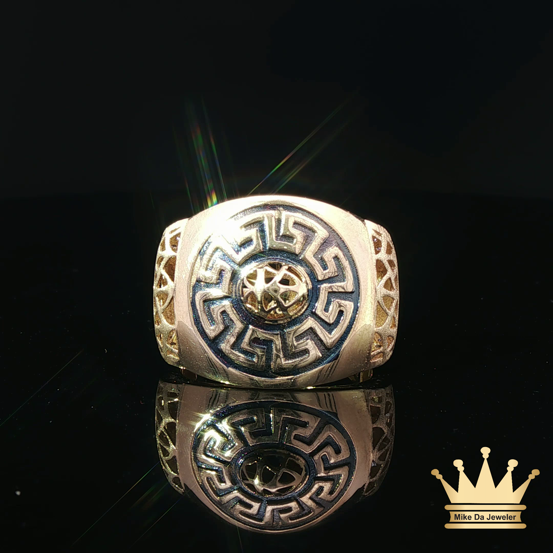 18K Gold Men's Statement Ring - Textured Design