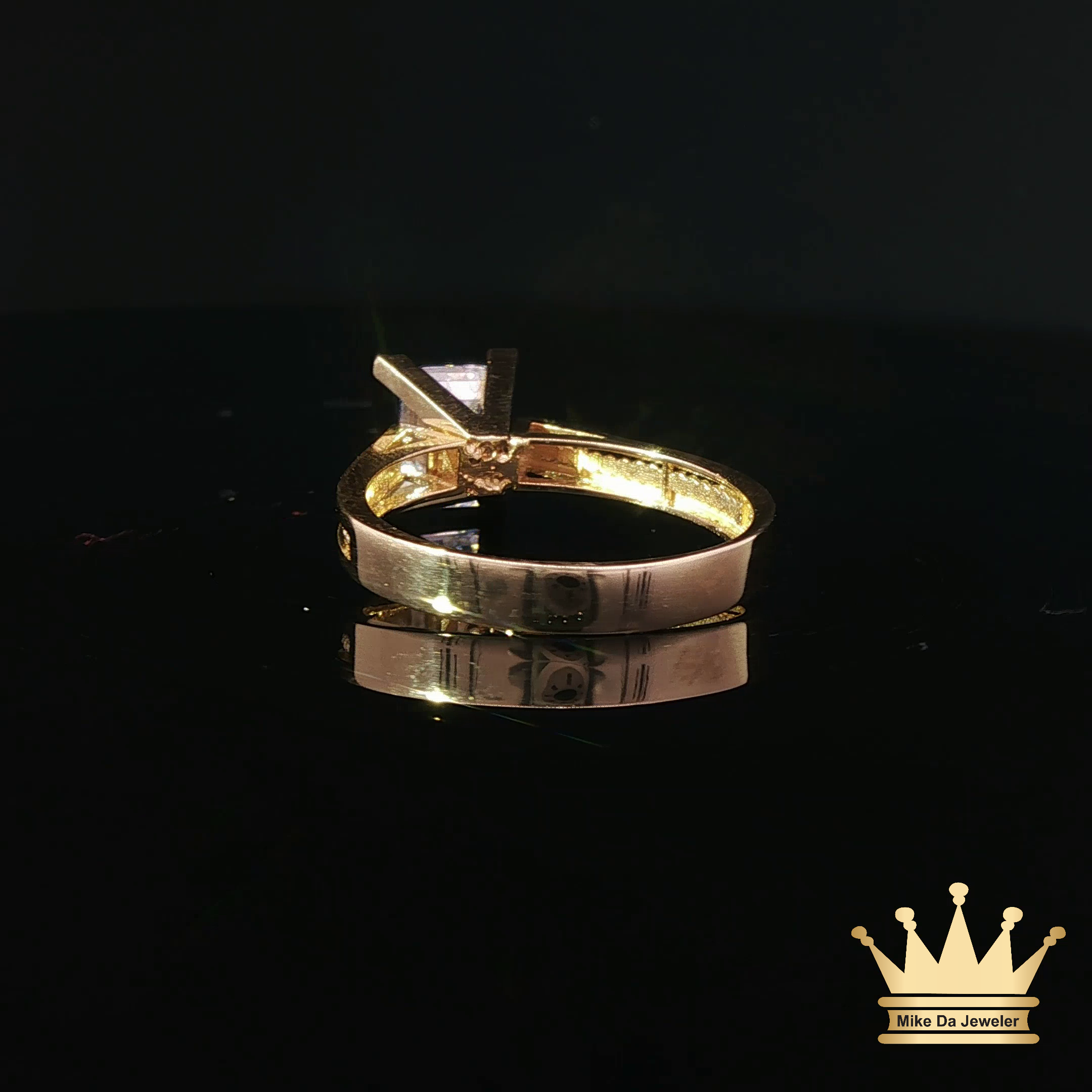 18K Yellow Gold Emerald-Cut Diamond Ring