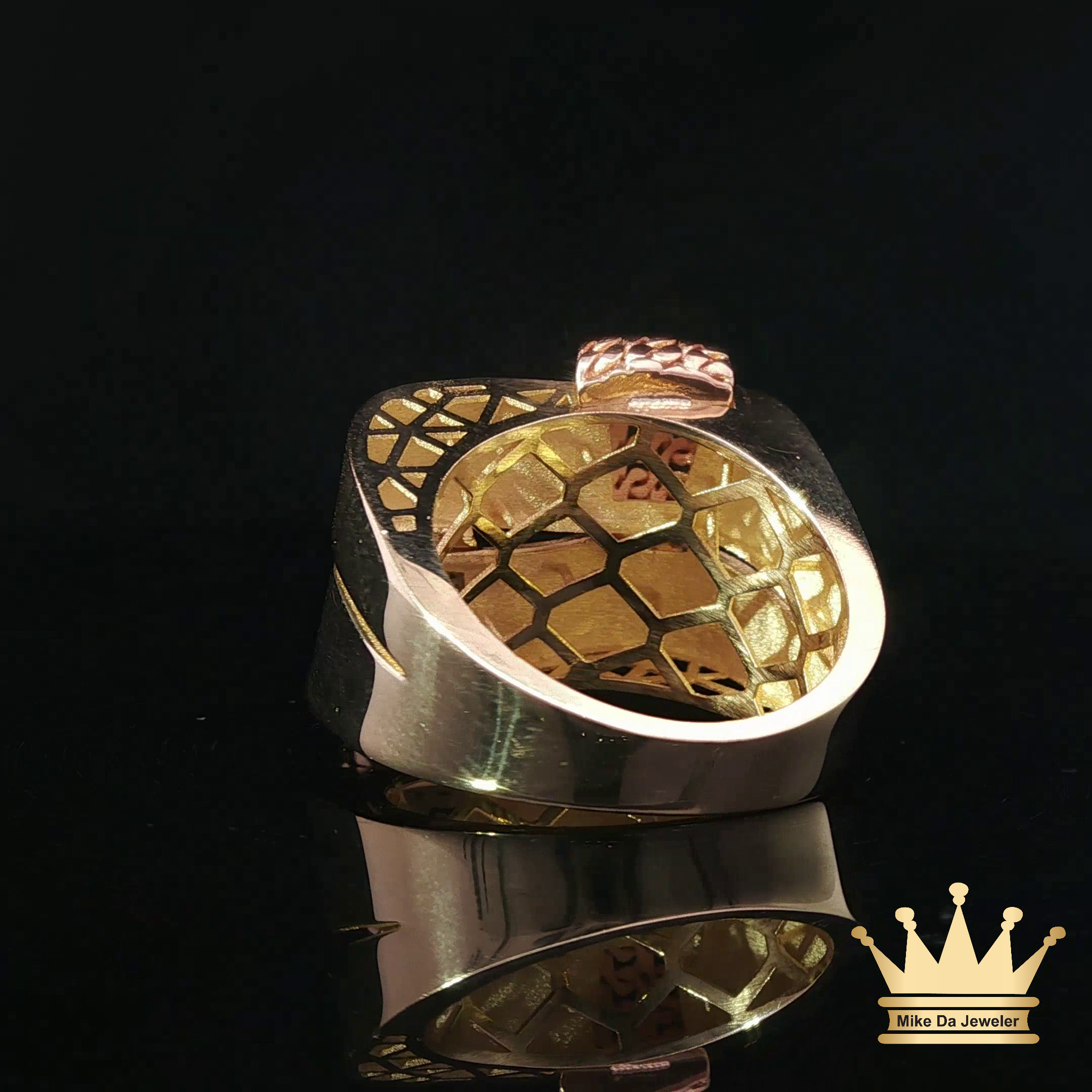 18K Tri-Color Gold Fashion Ring