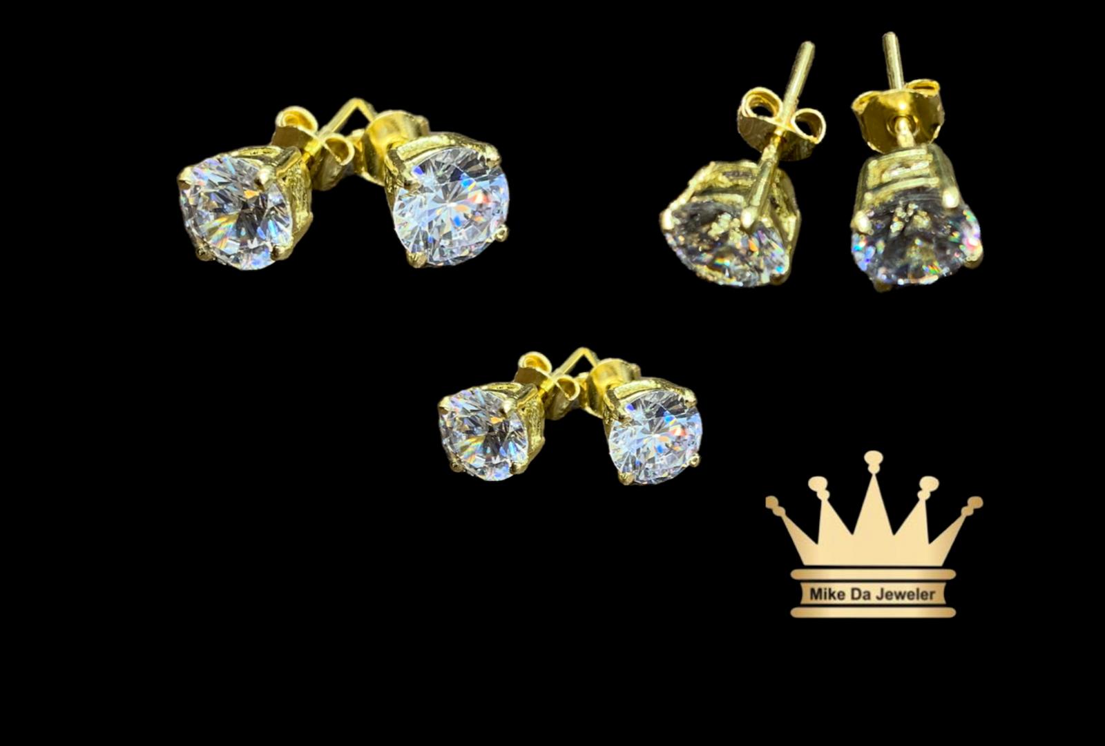 18k handmade studs earring pair Price $240 usd wieght 1.97 usd 5 mm with cubic zirconia available stock 3,4,5,6,7,8,mm 18k,21k gold with screw back too
