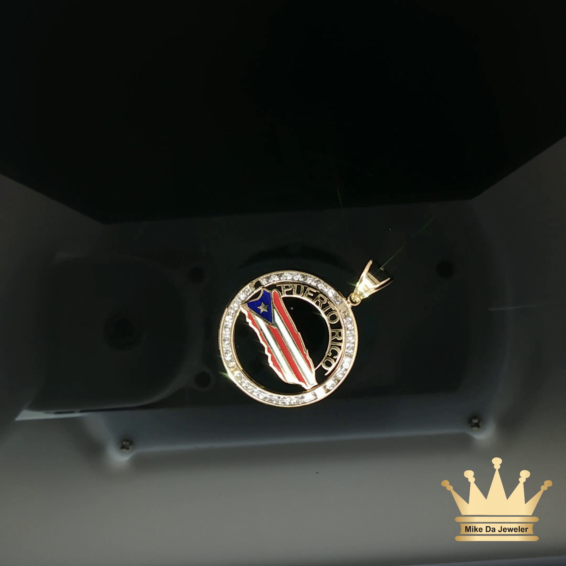 Puerto Rico Flag Gold Pendant with Diamonds