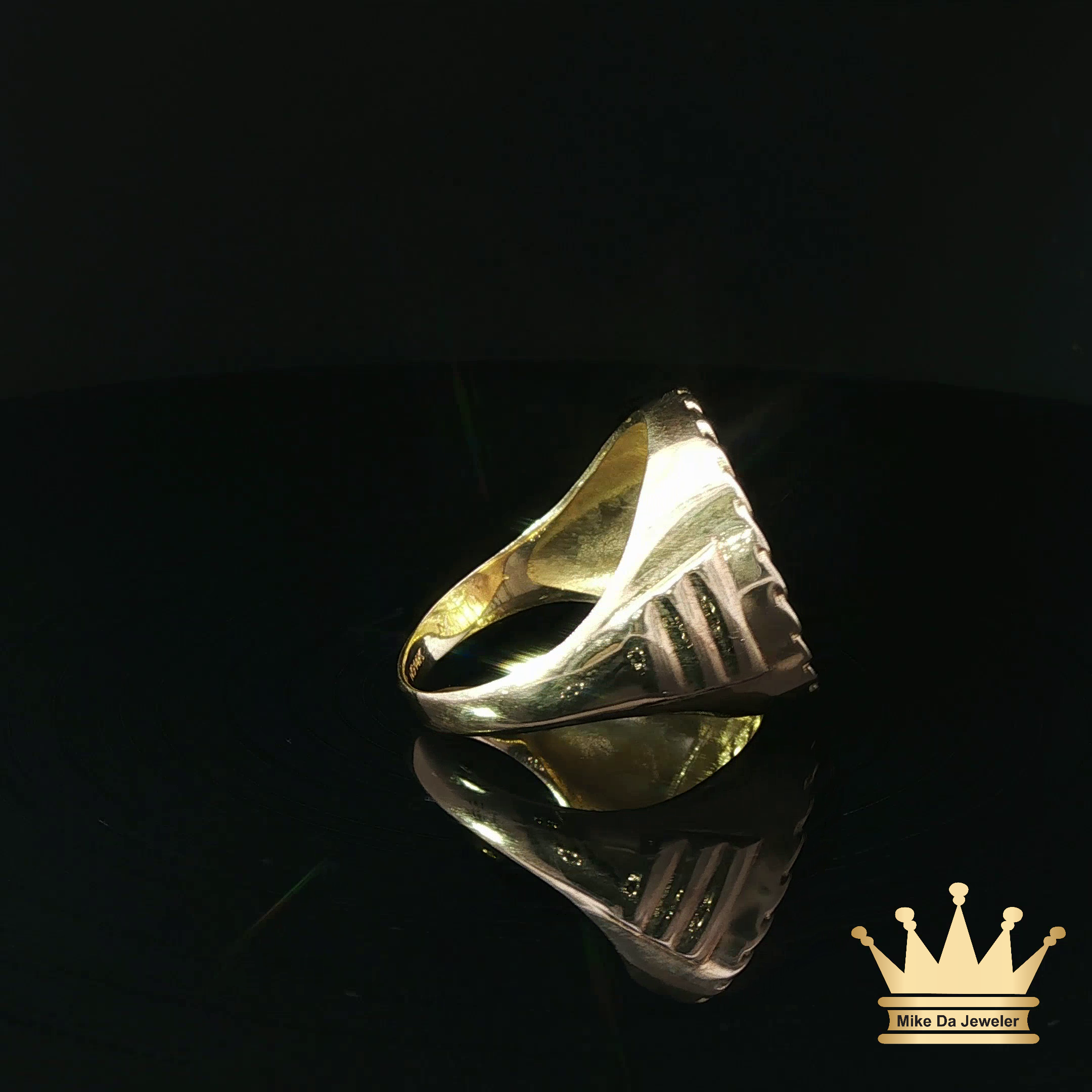 14K Circle Shaped Men's Medusa Ring with Cuban Ring Style