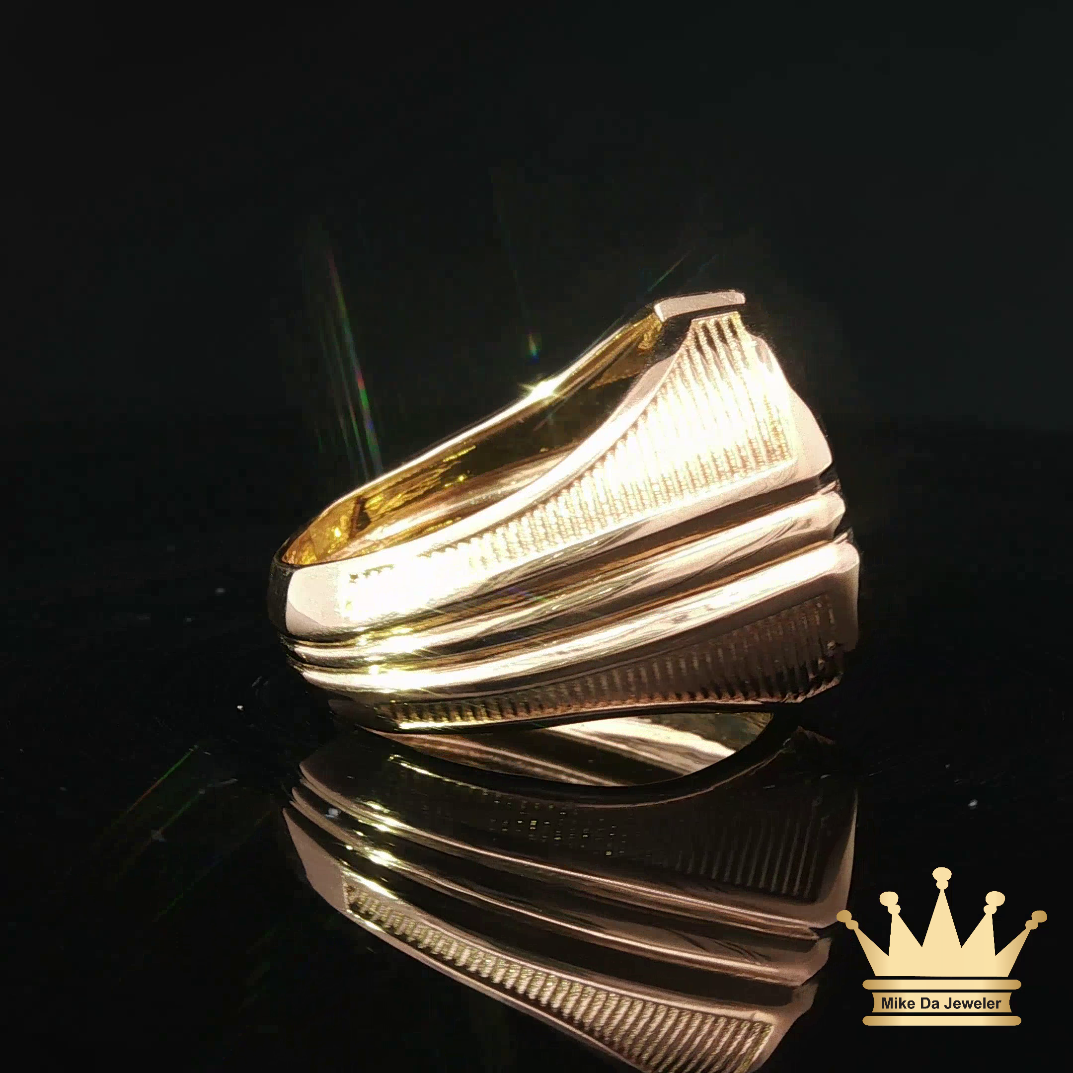 Men’s 18K Gold Dollar Sign Ring